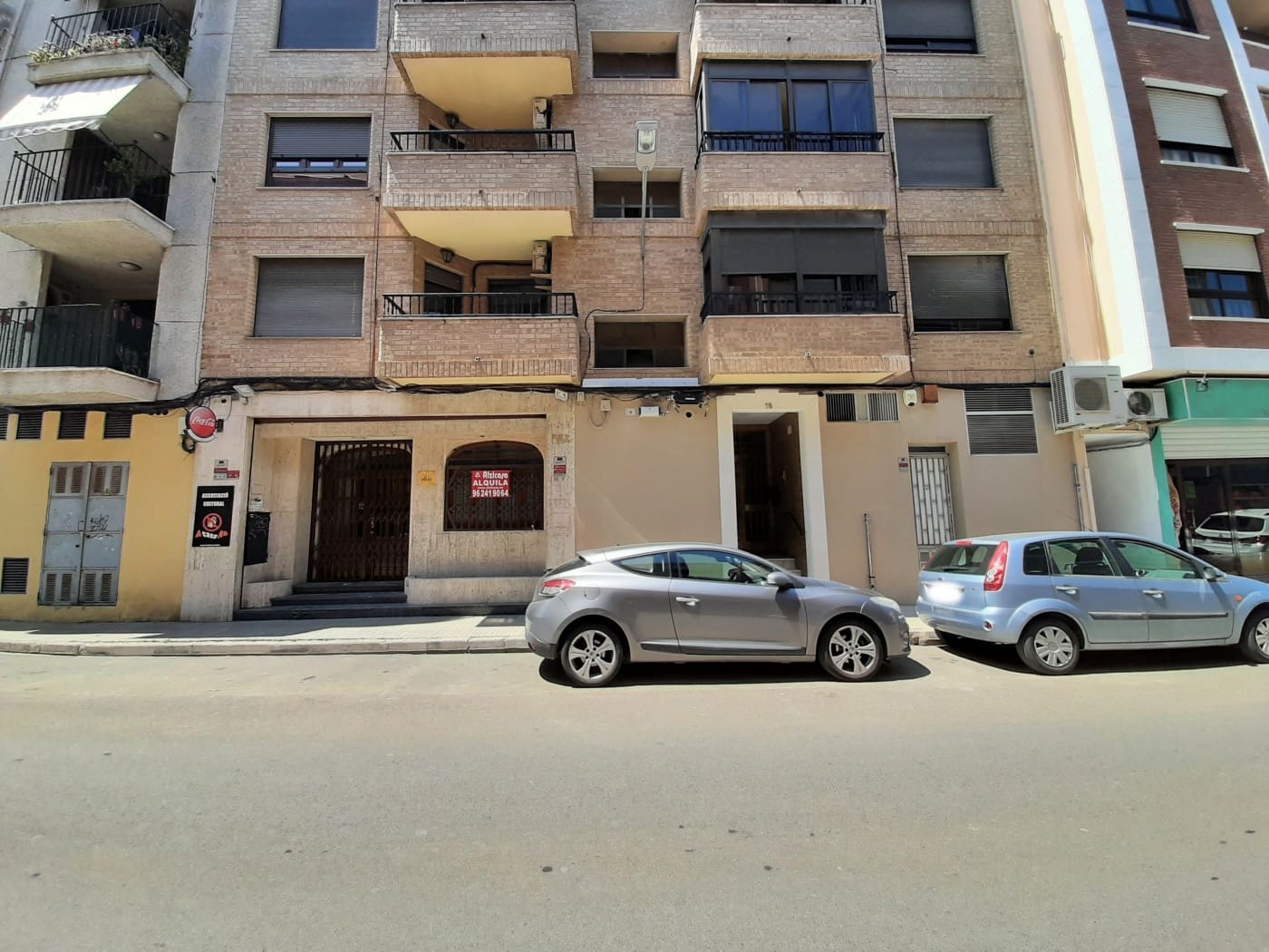 Erhverv til leje i Alzira - € 1.200 (Ref: 8970314)