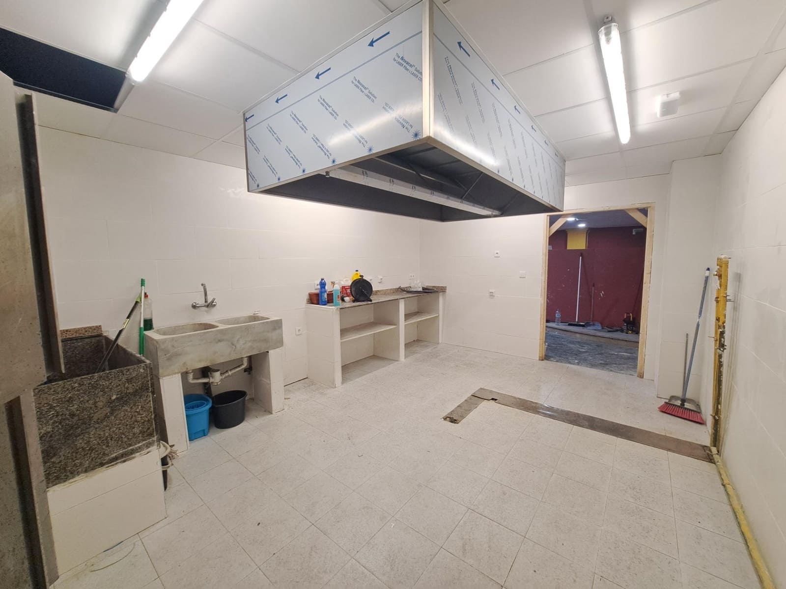 Erhverv til leje i Alzira - € 1.200 (Ref: 8970314)