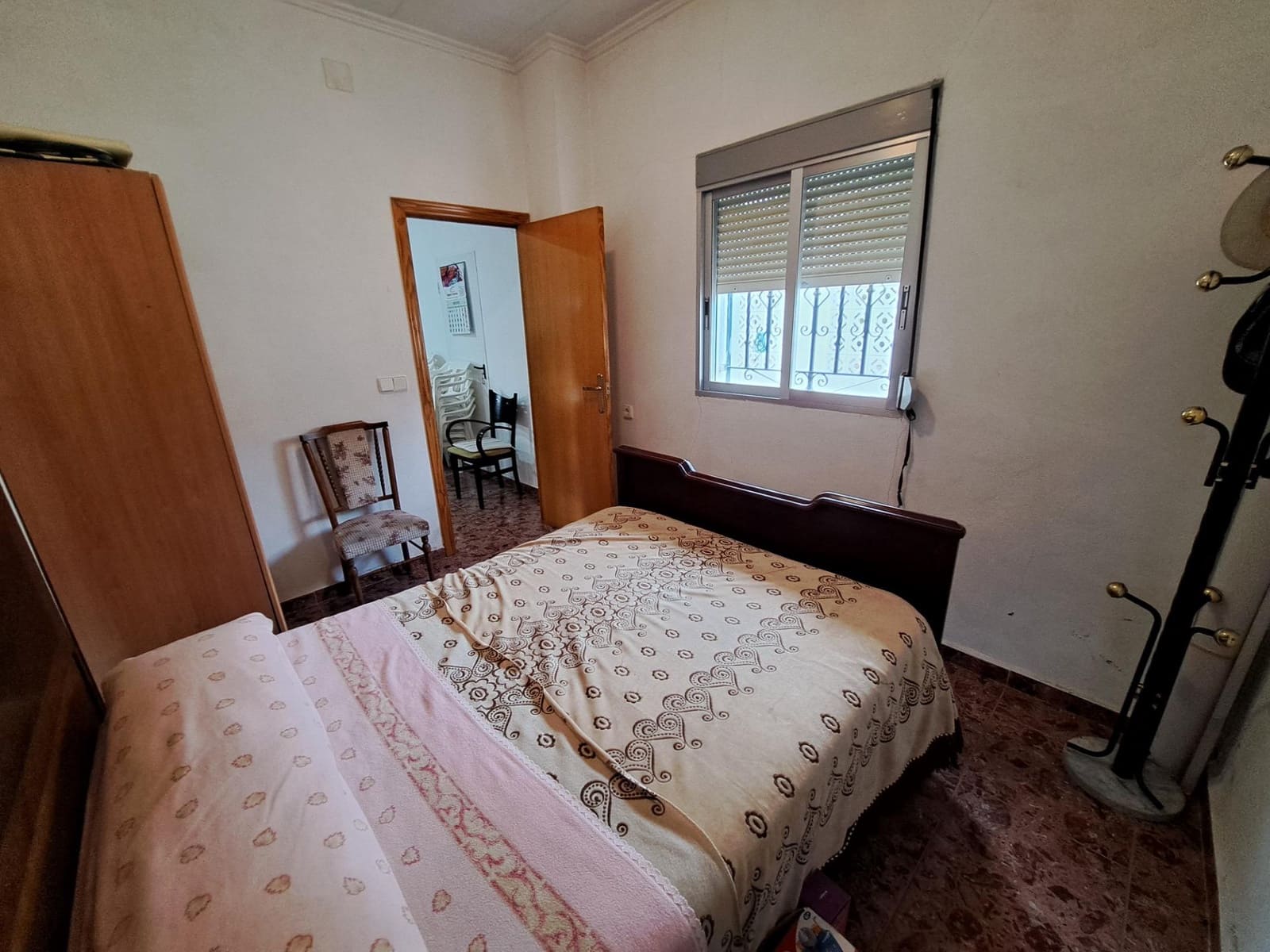 4 slaapkamer Villa te koop in Alzira met zwembad - € 185.000 (Ref: 8979075)
