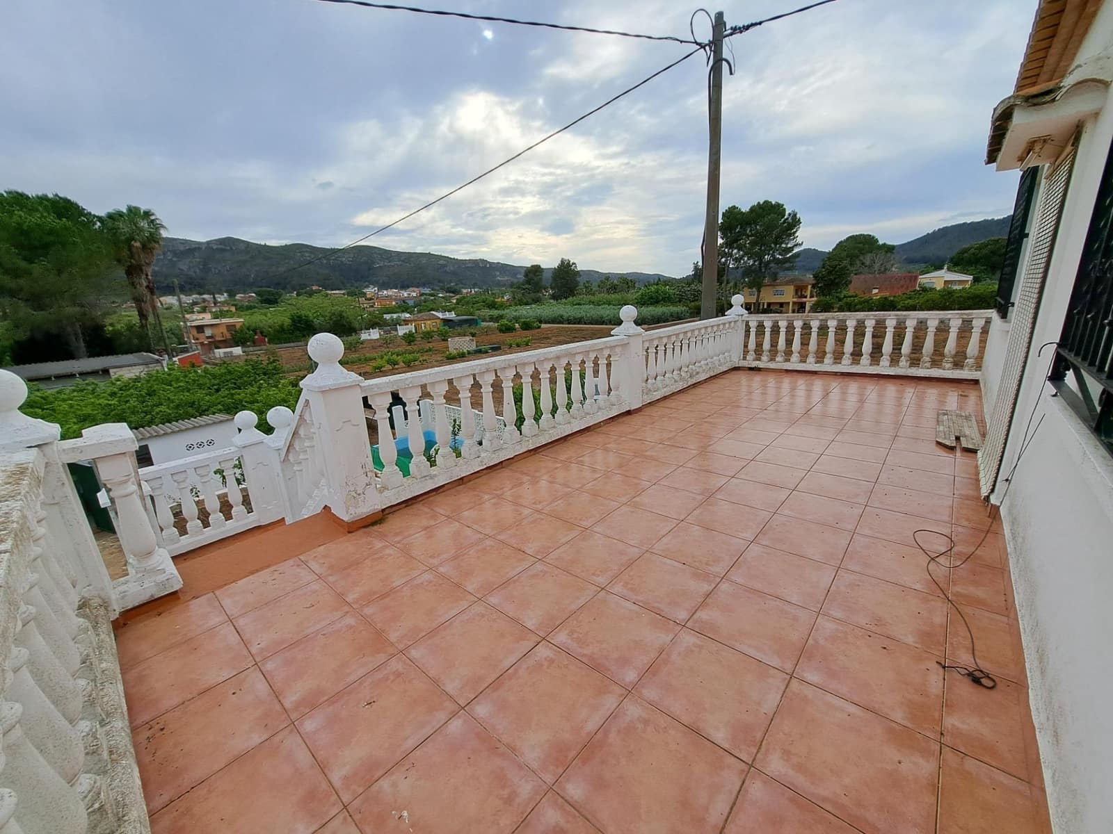 4 slaapkamer Villa te koop in Alzira met zwembad - € 185.000 (Ref: 8979075)