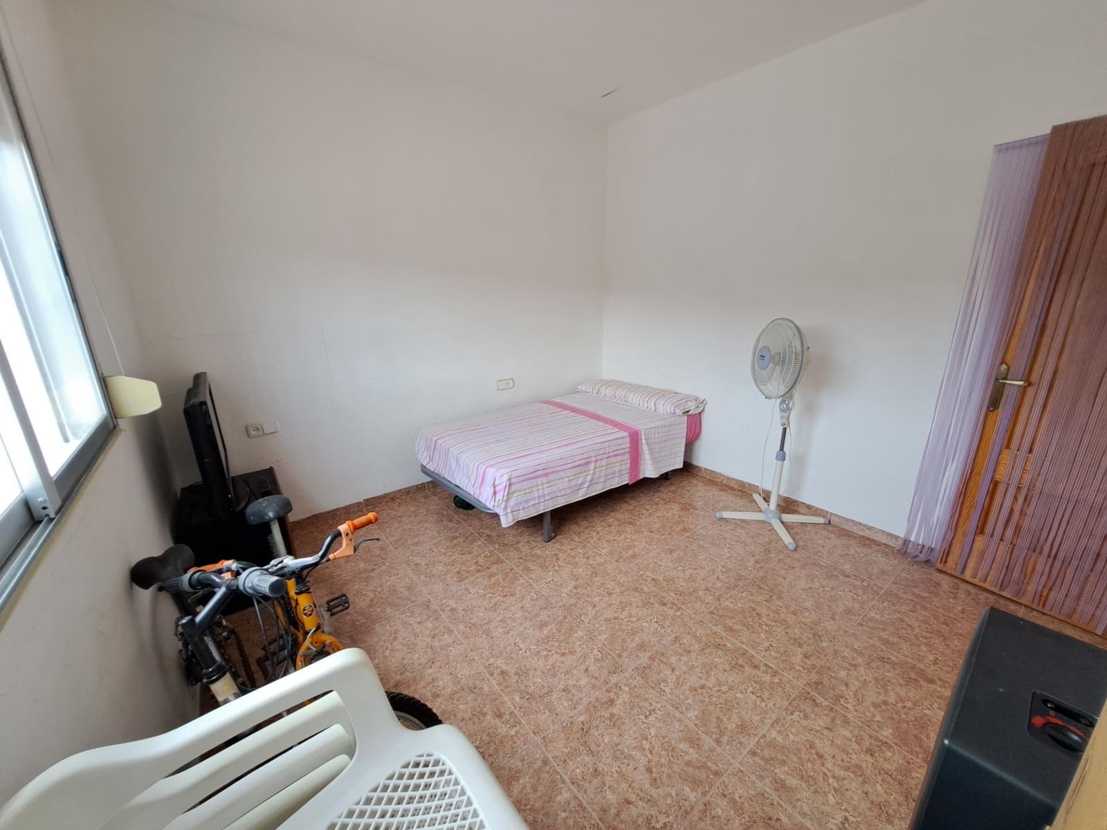 4 slaapkamer Villa te koop in Alzira met zwembad - € 185.000 (Ref: 8979075)