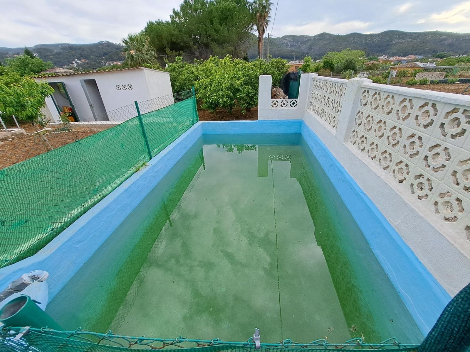 4 slaapkamer Villa te koop in Alzira met zwembad - € 185.000 (Ref: 8979075)