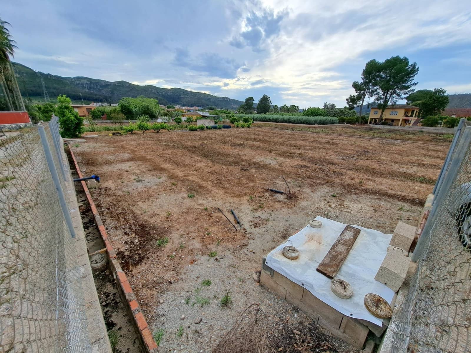 4 slaapkamer Villa te koop in Alzira met zwembad - € 185.000 (Ref: 8979075)