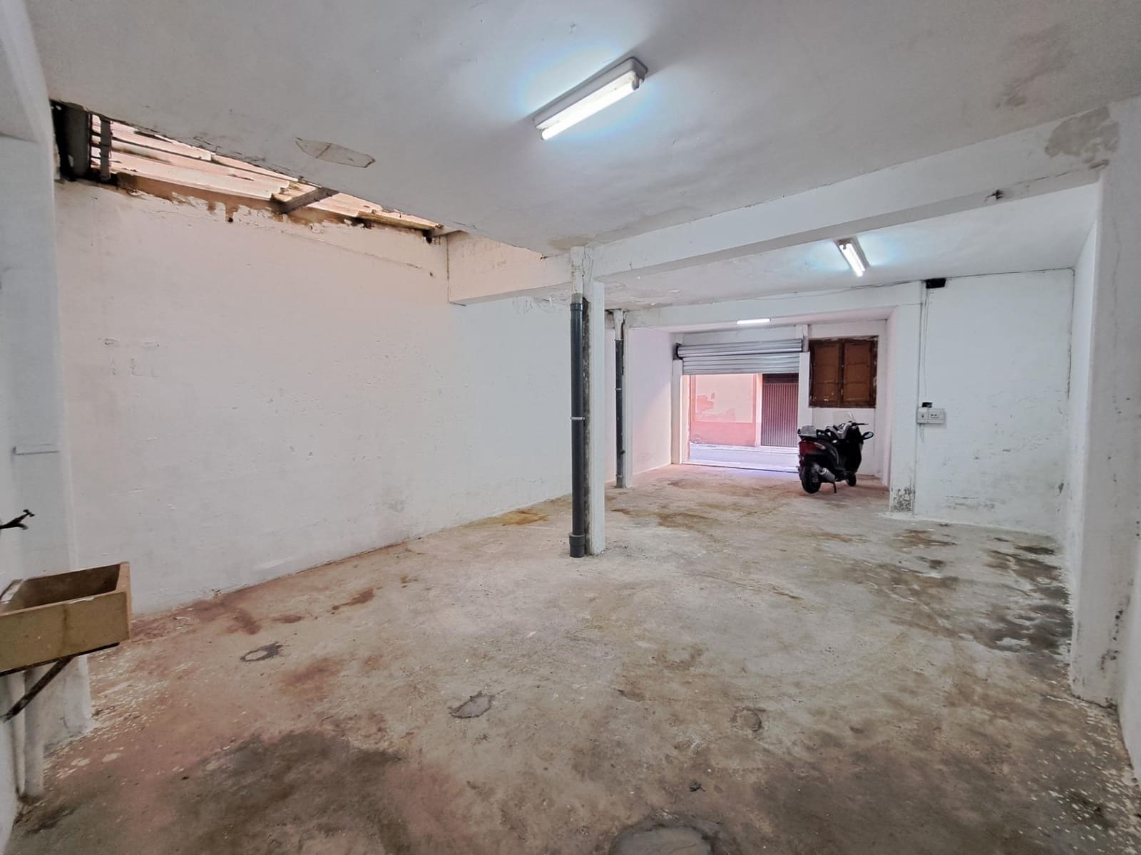 Garage til salg i Alzira - € 39.000 (Ref: 8985927)