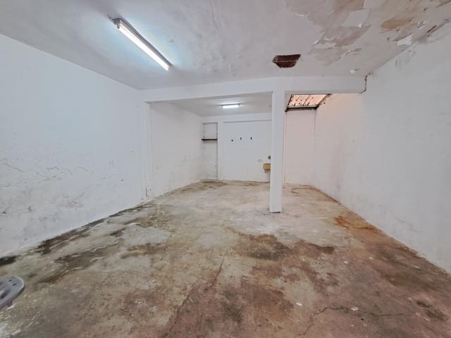 Garagem para venda em Alzira - 39 000 € (Ref: 8985927)