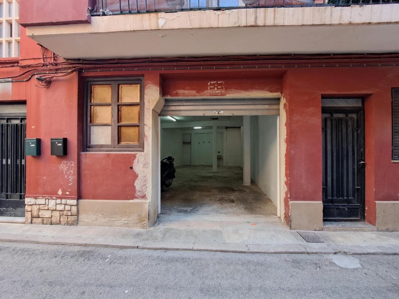 Garage til salg i Alzira - € 39.000 (Ref: 8985927)
