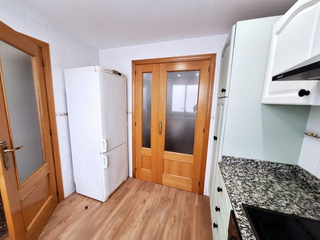 Appartement de 3 chambres à louer à Carcaixent - 760 € (Ref: 8999423)