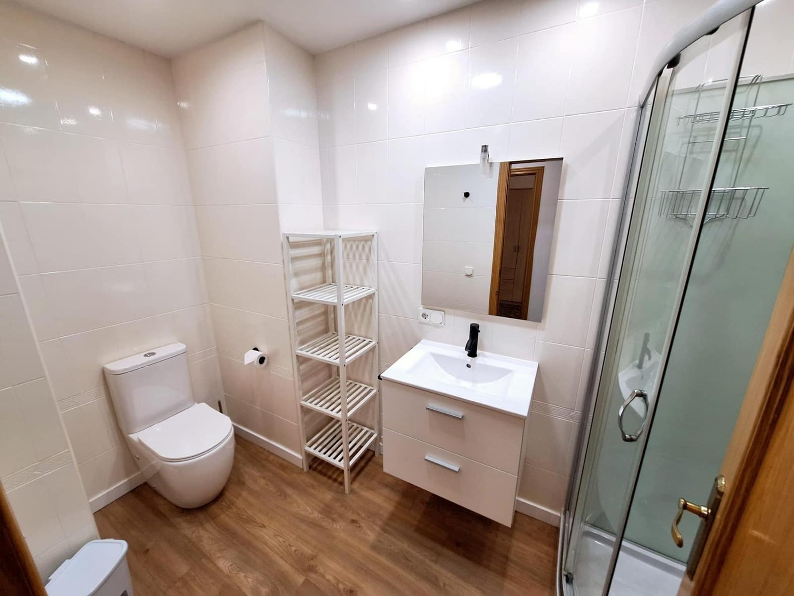 3 slaapkamer Flat te huur in Carcaixent - € 760 (Ref: 8999423)