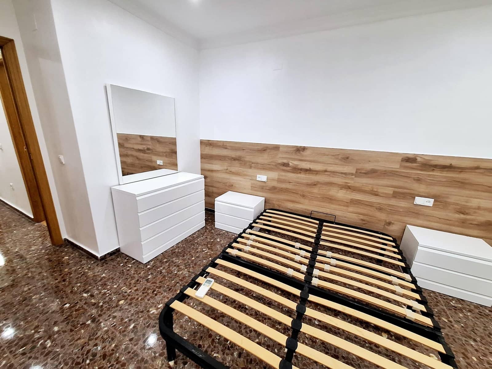 3 slaapkamer Flat te huur in Carcaixent - € 760 (Ref: 8999423)