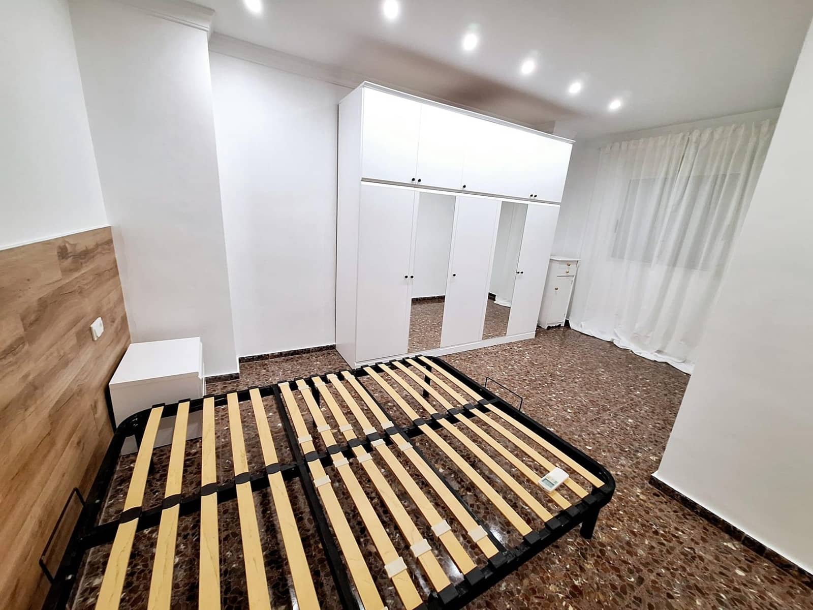 3 slaapkamer Flat te huur in Carcaixent - € 760 (Ref: 8999423)