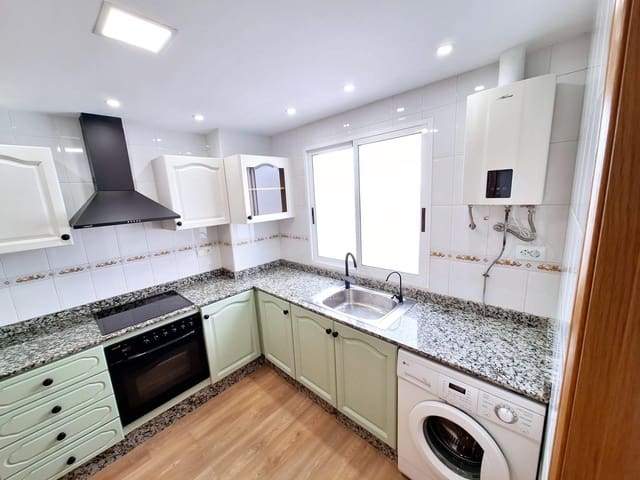 Appartement de 3 chambres à louer à Carcaixent - 760 € (Ref: 8999423)