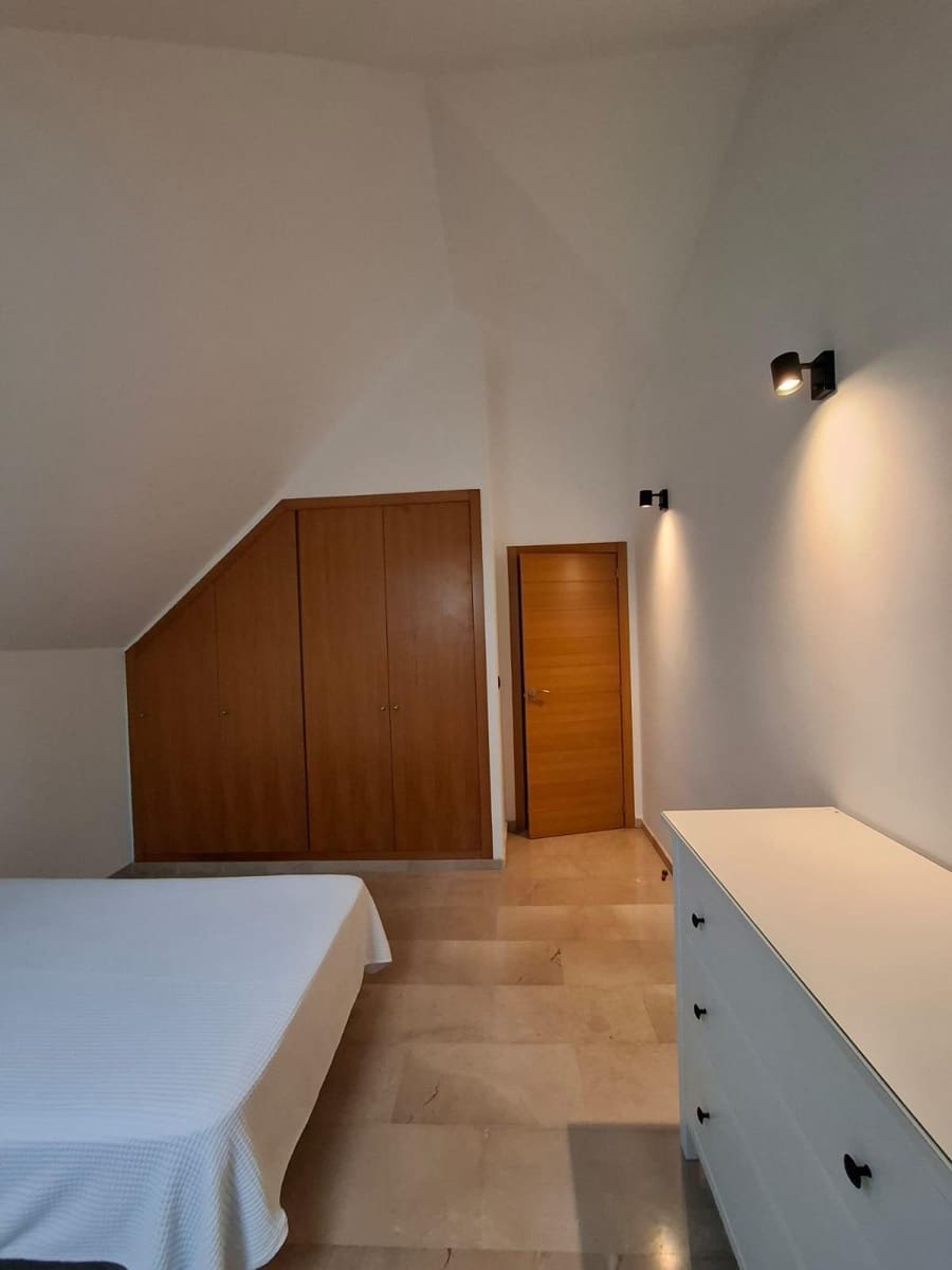 4 soveværelse Penthouse til salg i Alzira - € 245.000 (Ref: 9003561)