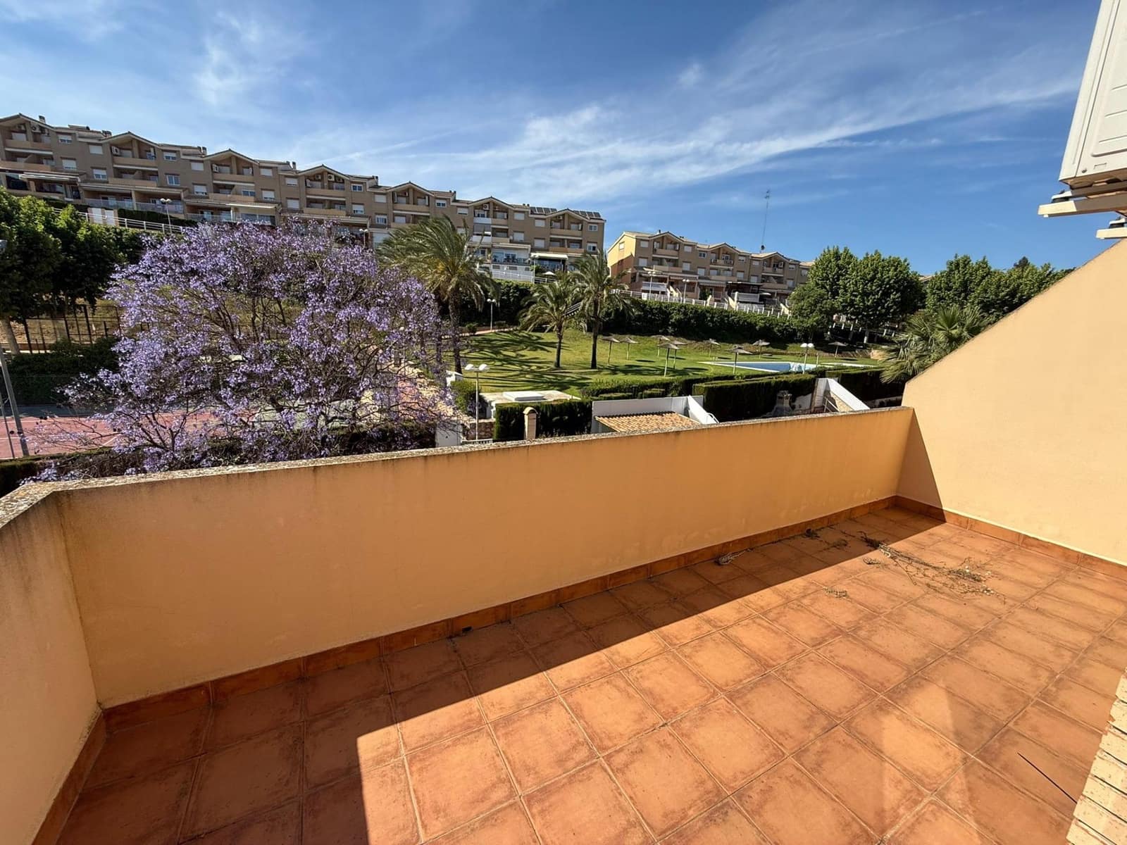 3 soveværelse Rækkehus til salg i Alzira med swimmingpool garage - € 319.000 (Ref: 9005993)