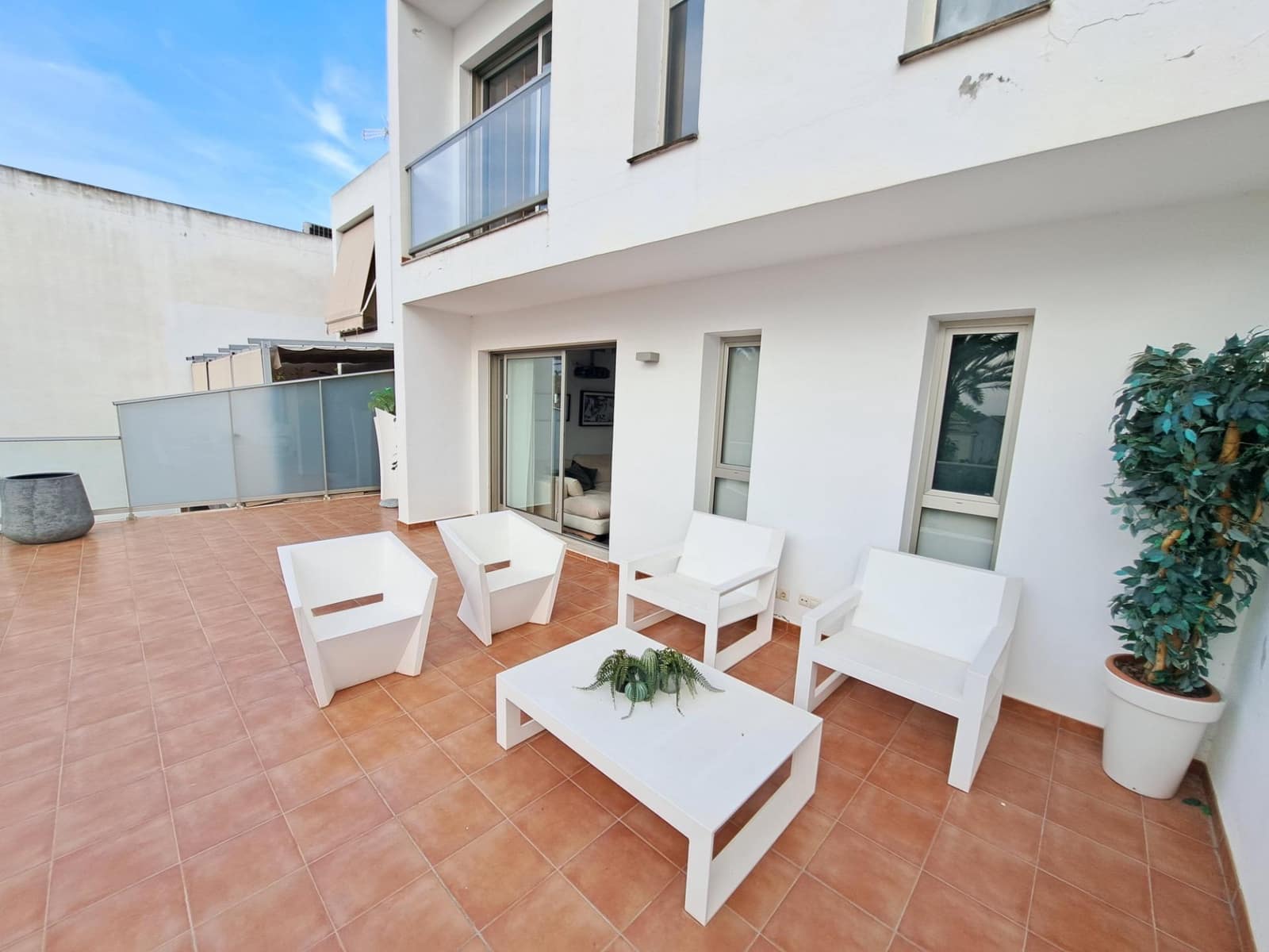 4 soveværelse Rækkehus til salg i Alzira - € 380.000 (Ref: 9023114)