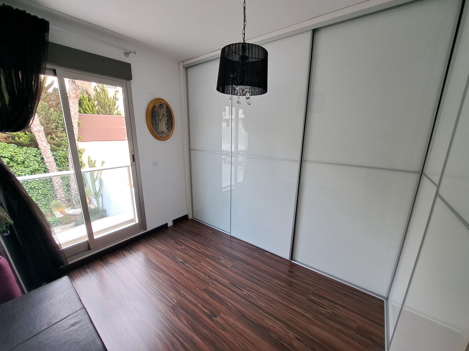 4 soveværelse Rækkehus til salg i Alzira - € 380.000 (Ref: 9023114)