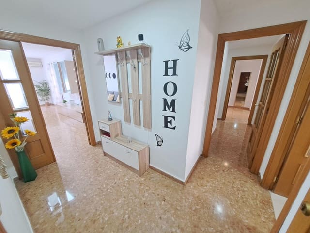 4 soverom Leilighet til salgs i Alzira - € 210 000 (Ref: 9023115)