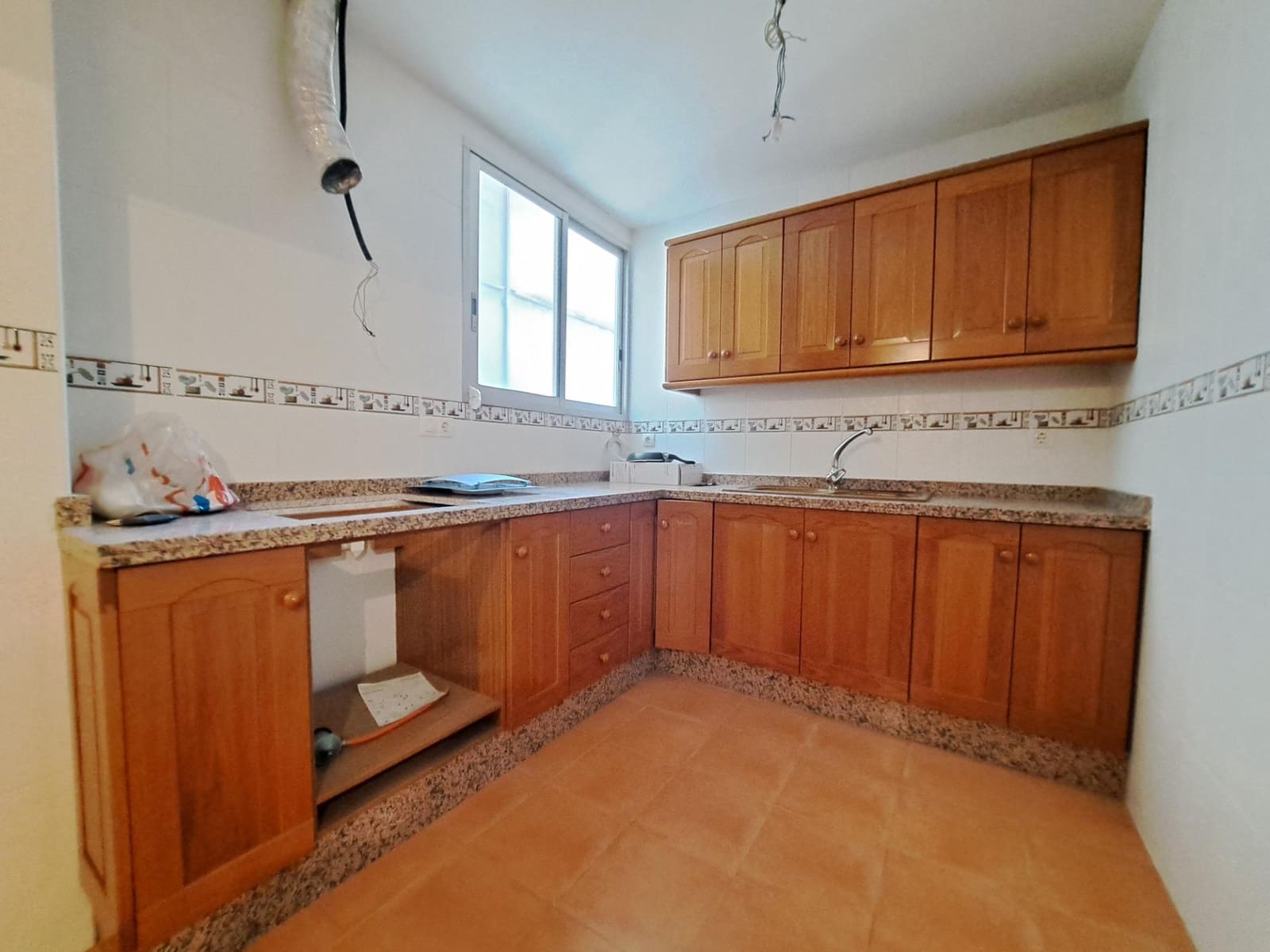 6 sypialnia Dom na sprzedaż w Carcaixent z garażem - 250 000 € (Ref: 9059696)