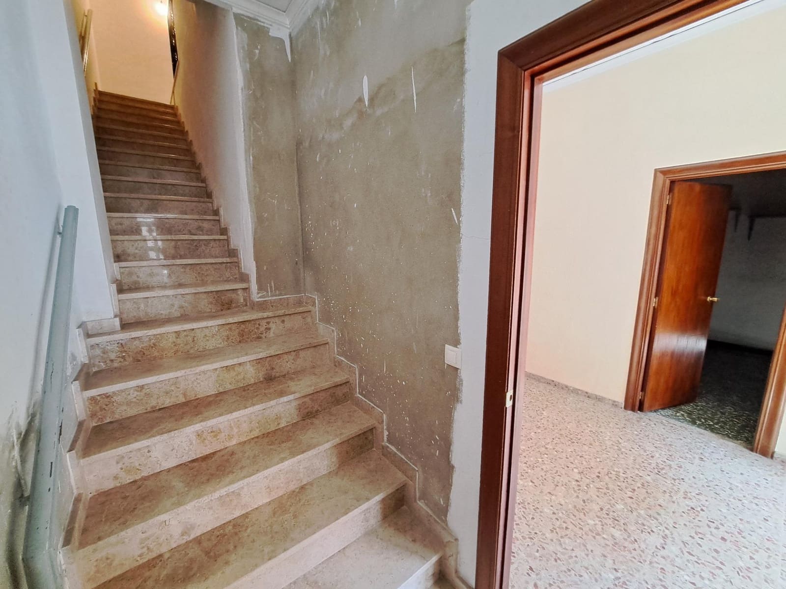 6 sypialnia Dom na sprzedaż w Carcaixent z garażem - 250 000 € (Ref: 9059696)