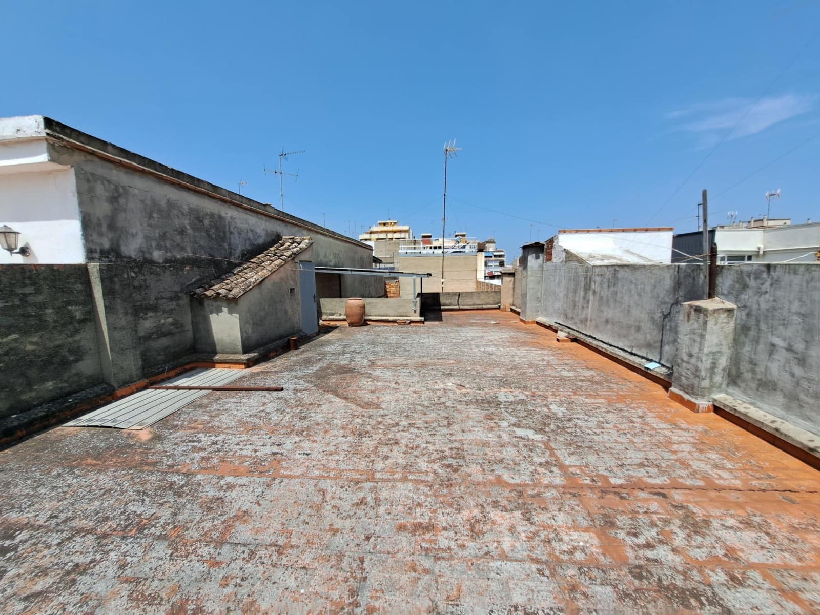 6 sypialnia Dom na sprzedaż w Carcaixent z garażem - 250 000 € (Ref: 9059696)