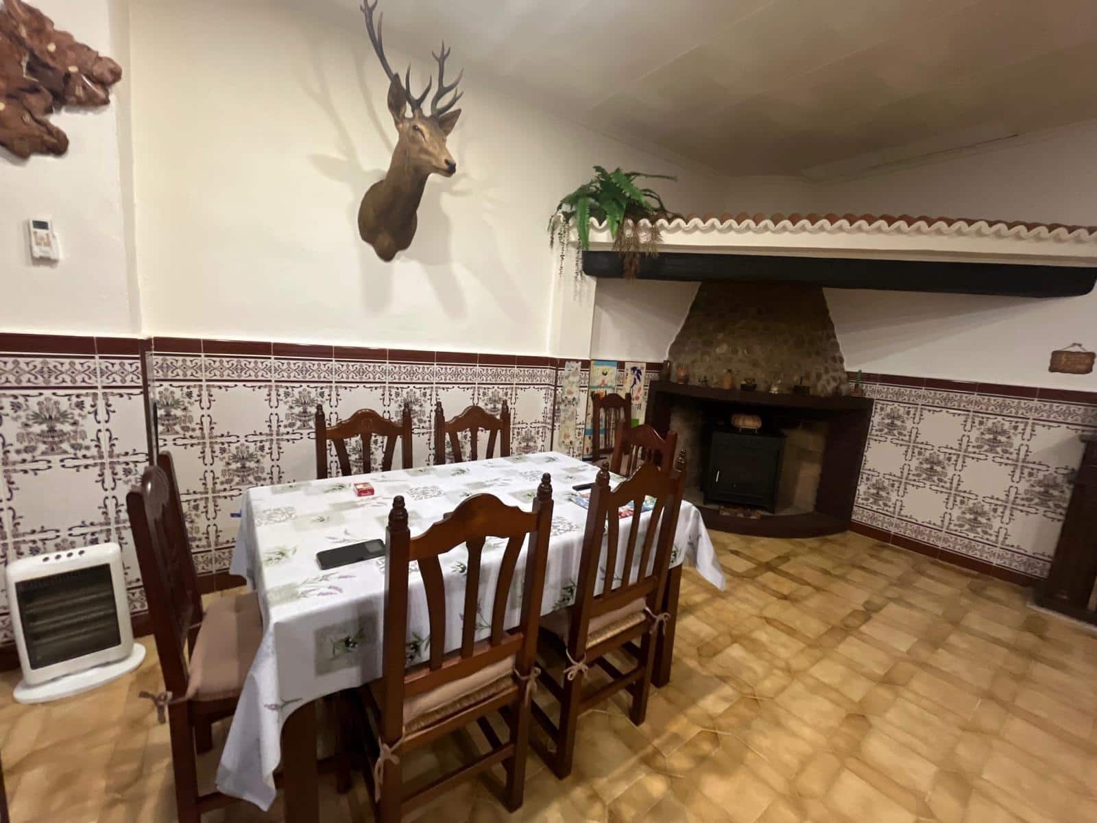 7 soveværelse Byhus til salg i Alzira - € 188.000 (Ref: 9085222)