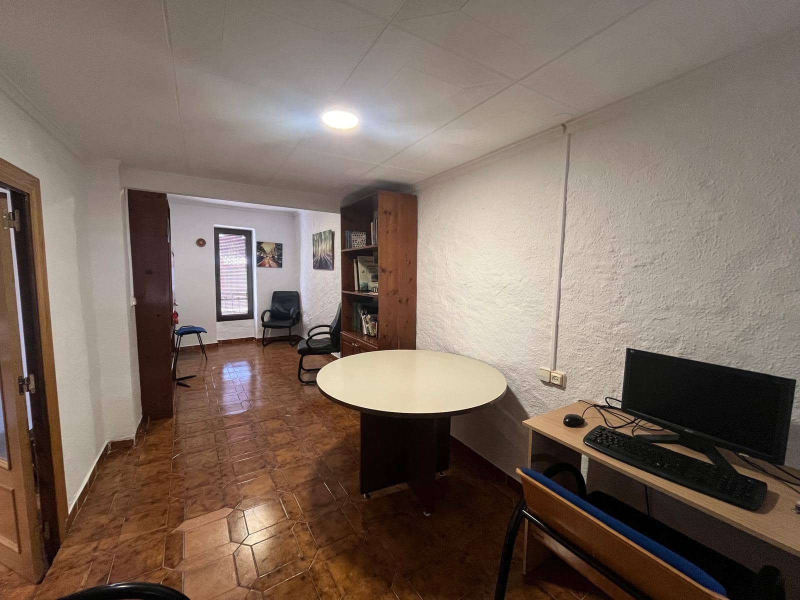 7 soveværelse Byhus til salg i Alzira - € 188.000 (Ref: 9085222)