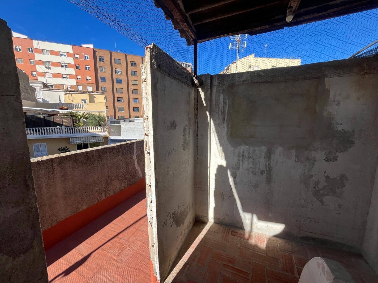 7 soveværelse Byhus til salg i Alzira - € 188.000 (Ref: 9085222)