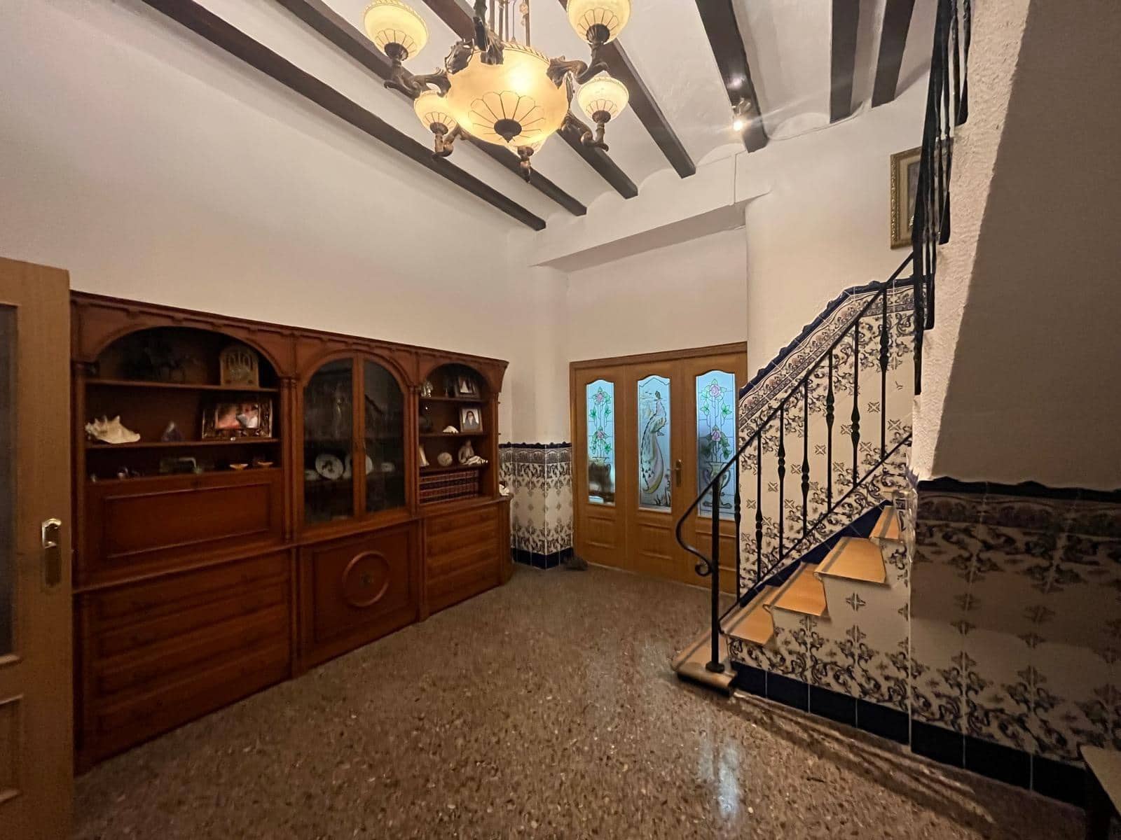 7 soveværelse Byhus til salg i Alzira - € 188.000 (Ref: 9085222)