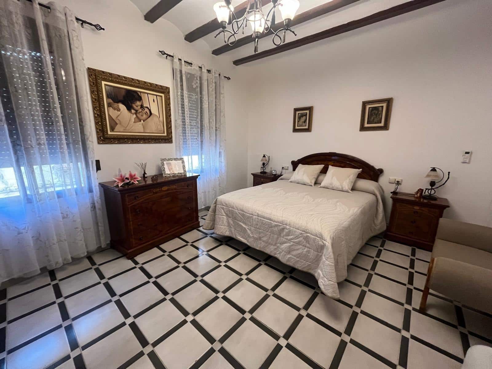 7 soveværelse Byhus til salg i Alzira - € 188.000 (Ref: 9085222)