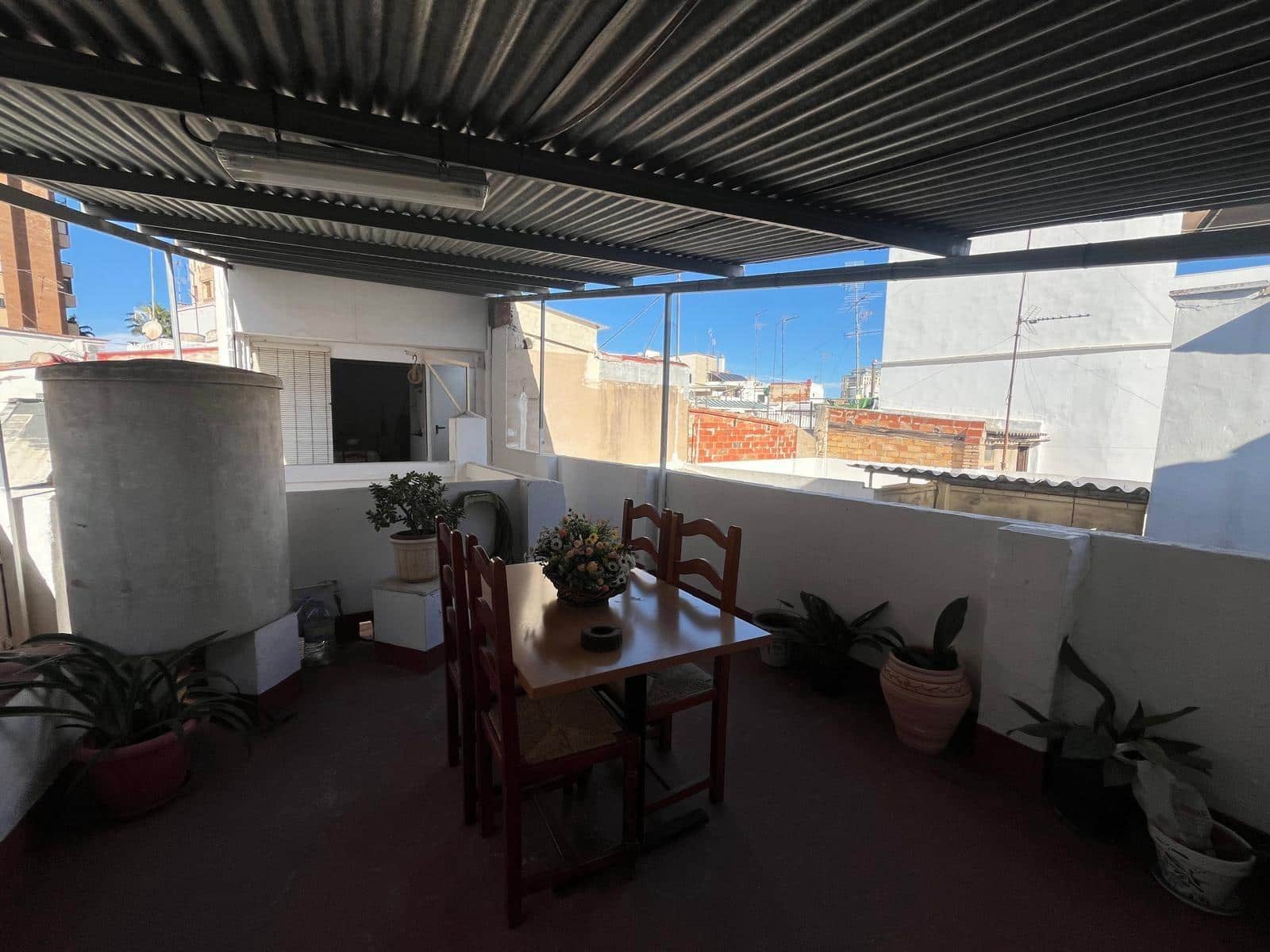 7 soveværelse Byhus til salg i Alzira - € 188.000 (Ref: 9085222)