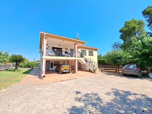 5 slaapkamer Villa te koop in Alzira met zwembad garage - € 250.000 (Ref: 9100672)