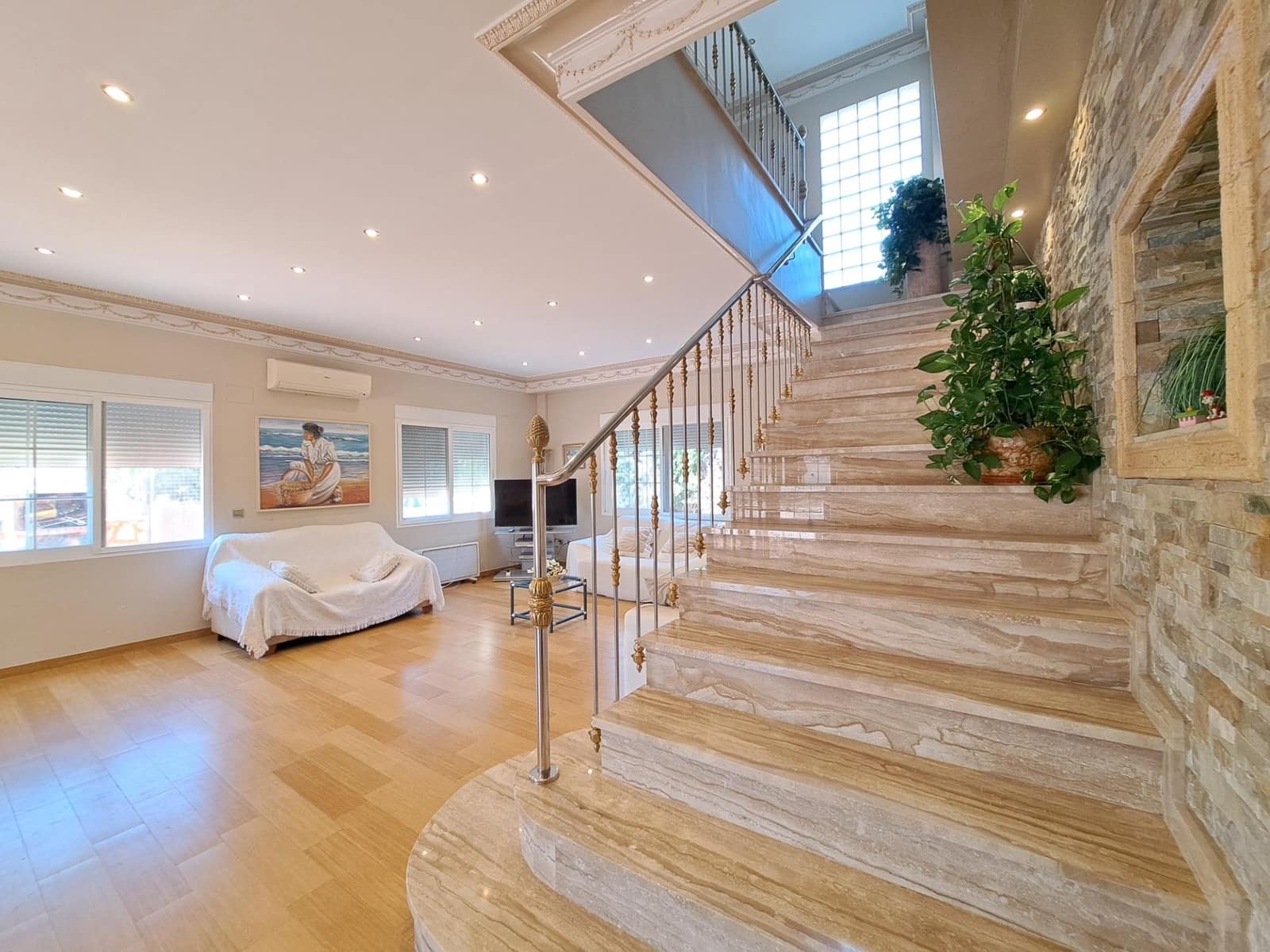 6 soveværelse Villa til salg i Alberic med swimmingpool garage - € 450.000 (Ref: 9106476)