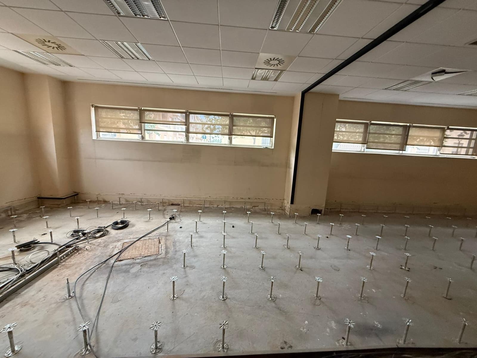 Virksomhed til salg i Valencia by - € 1.000.000 (Ref: 9110197)