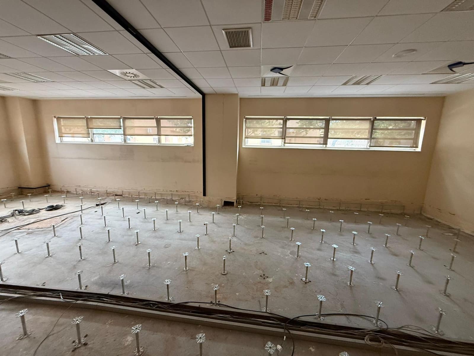 Virksomhed til salg i Valencia by - € 1.000.000 (Ref: 9110197)