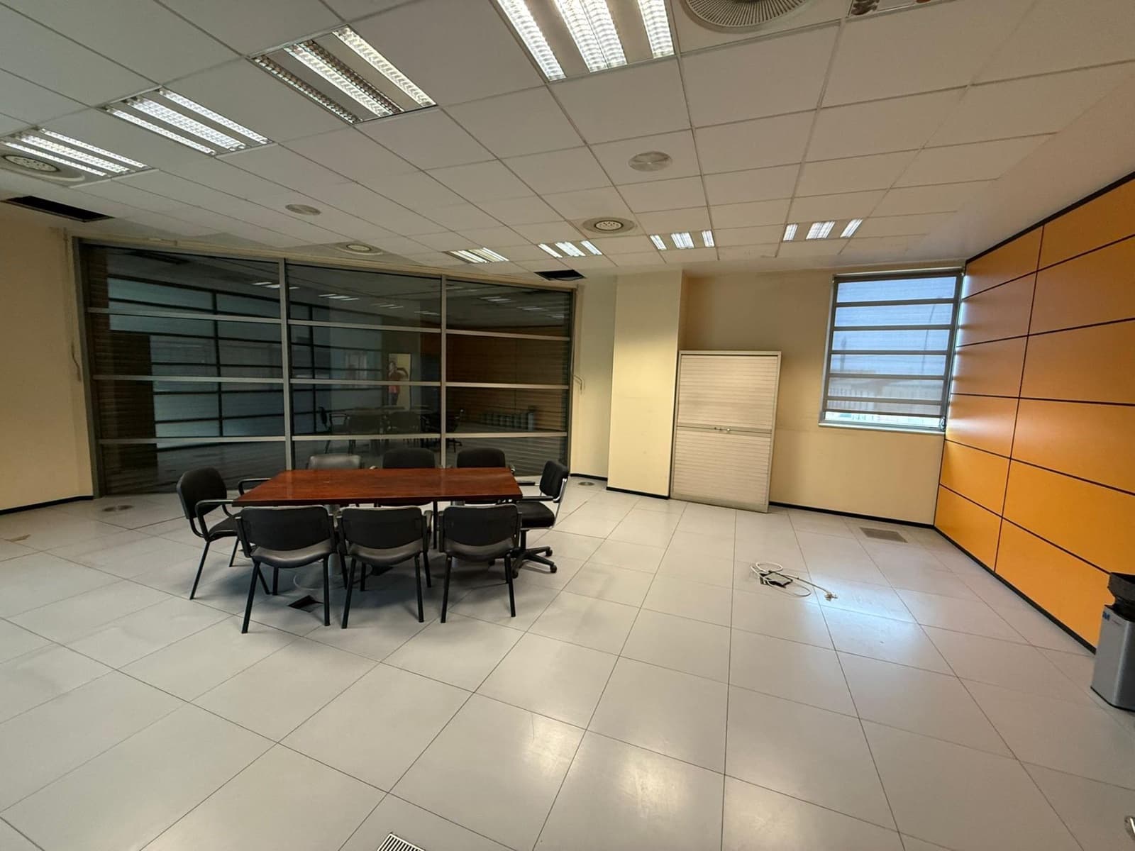 Virksomhed til salg i Valencia by - € 1.000.000 (Ref: 9110197)