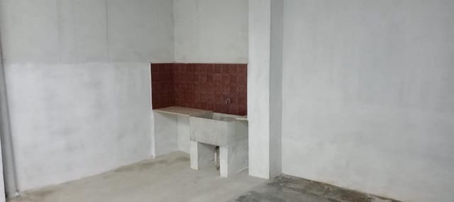 Commercial for sale in Alzira - € 62,000 (Ref: 9118658)