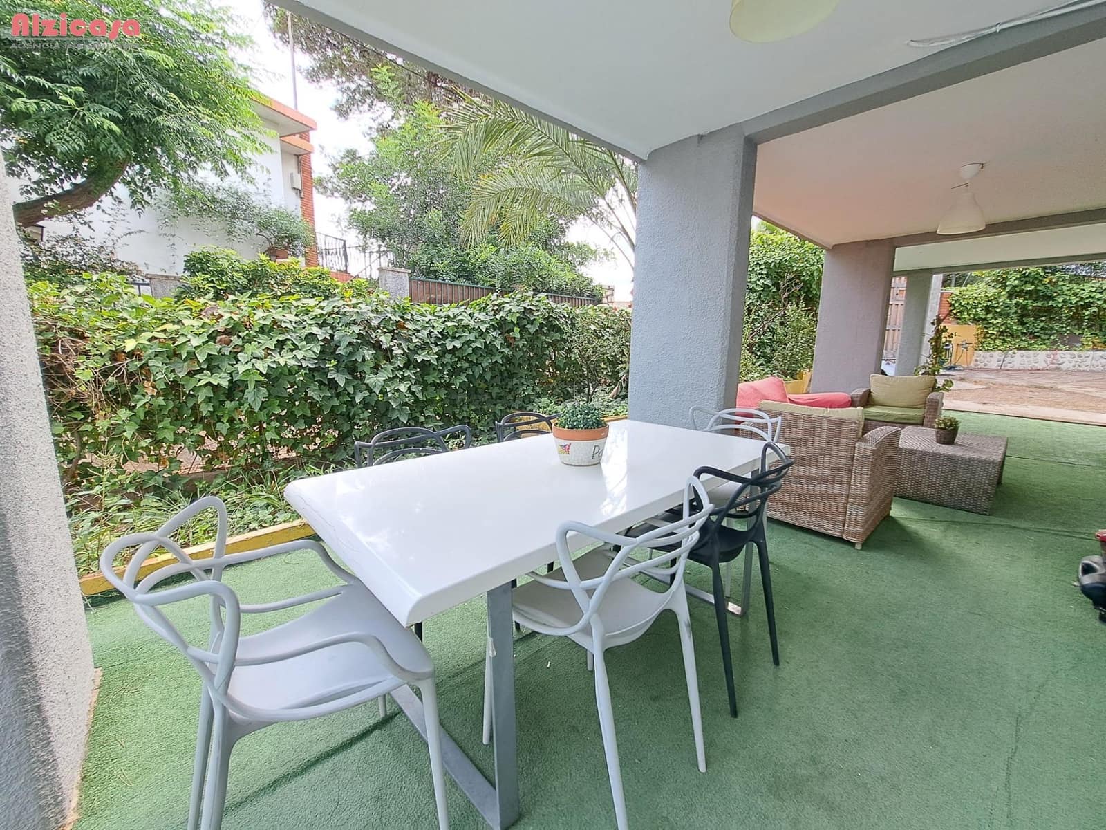 4 soveværelse Villa til salg i Alzira med swimmingpool - € 330.000 (Ref: 9118659)