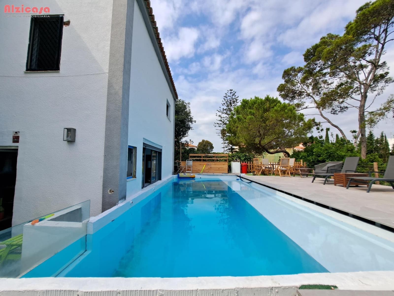 4 soveværelse Villa til salg i Alzira med swimmingpool - € 330.000 (Ref: 9118659)