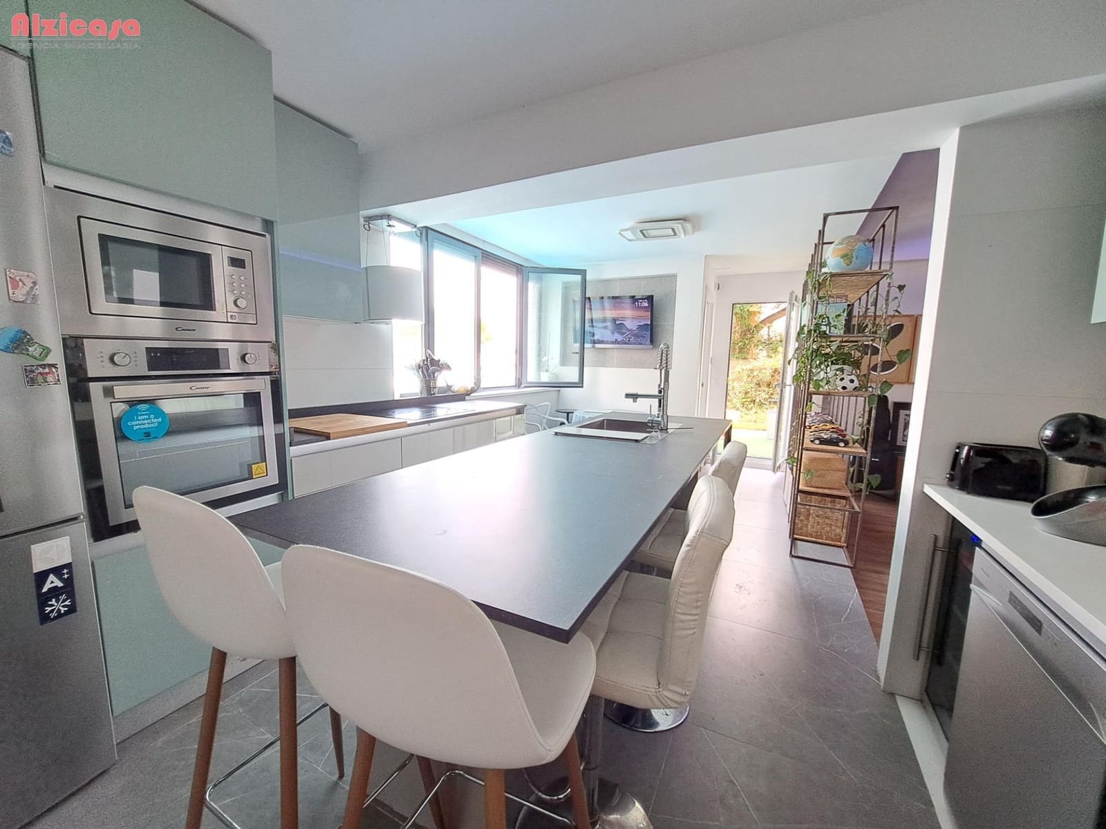 4 soveværelse Villa til salg i Alzira med swimmingpool - € 330.000 (Ref: 9118659)