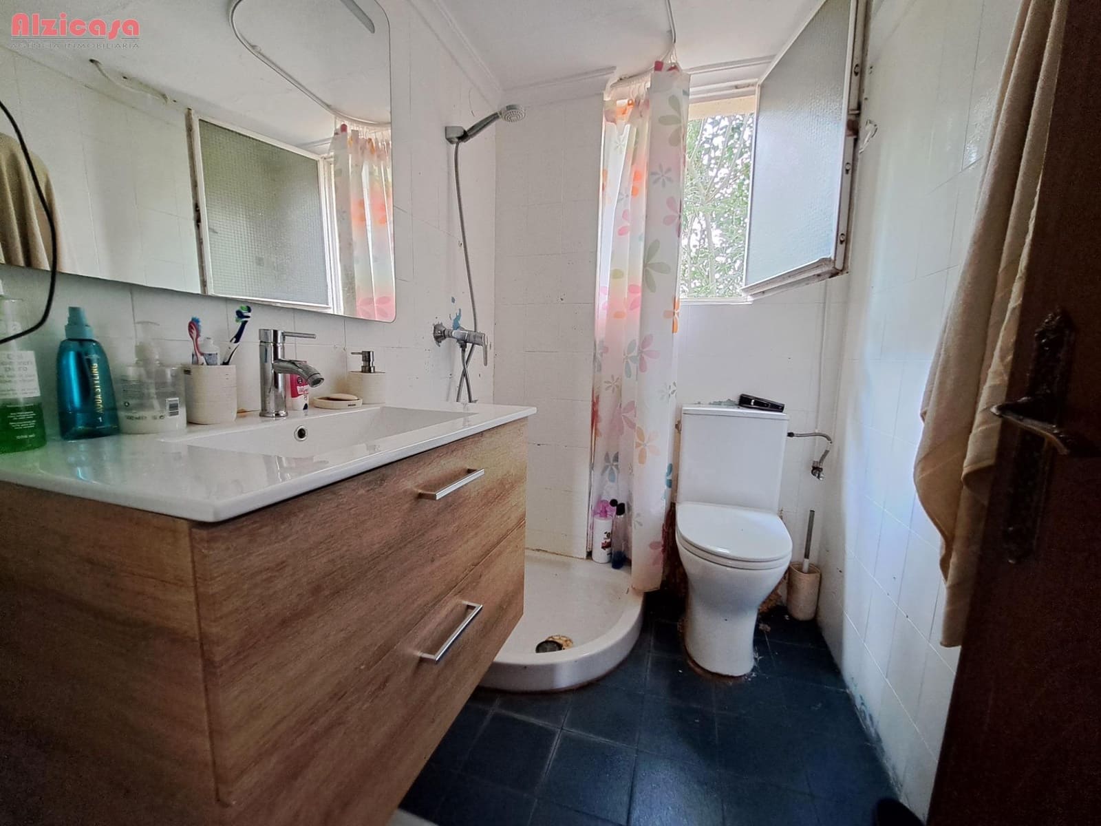 4 soveværelse Villa til salg i Alzira med swimmingpool - € 330.000 (Ref: 9118659)