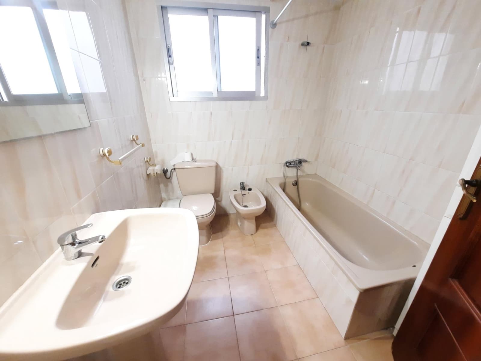 4 soverom Leilighet til salgs i Alzira - € 140 000 (Ref: 9129700)