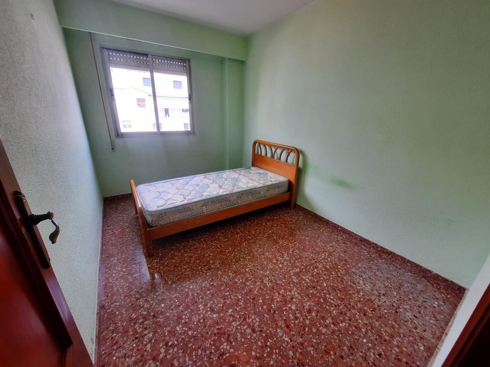 4 soverom Leilighet til salgs i Alzira - € 140 000 (Ref: 9129700)