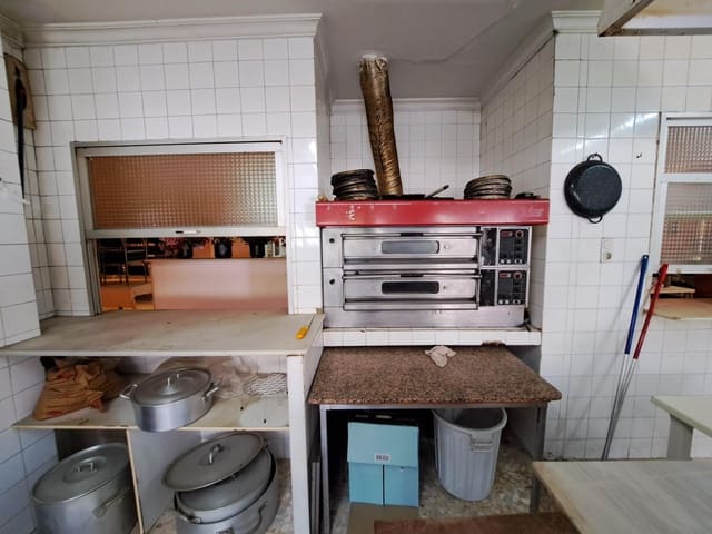 Comercial para venda em Alzira - 200 000 € (Ref: 9129701)