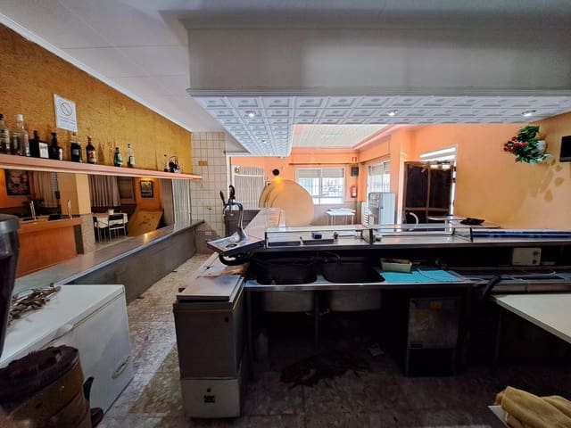 Comercial para venda em Alzira - 200 000 € (Ref: 9129701)