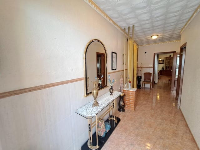 4 soveværelse Byhus til salg i Alzira med garage - € 200.000 (Ref: 9129702)