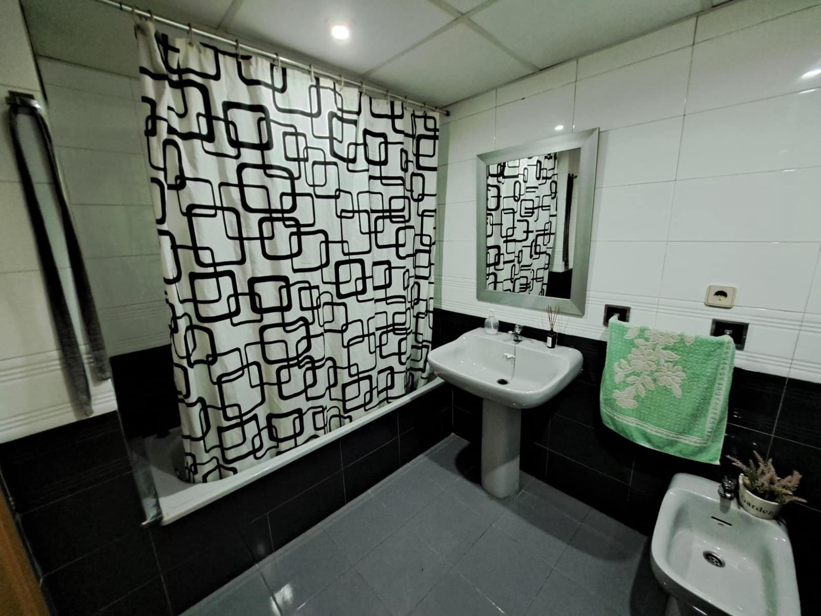 4 soveværelse Lejlighed til salg i Alzira - € 168.000 (Ref: 9162225)