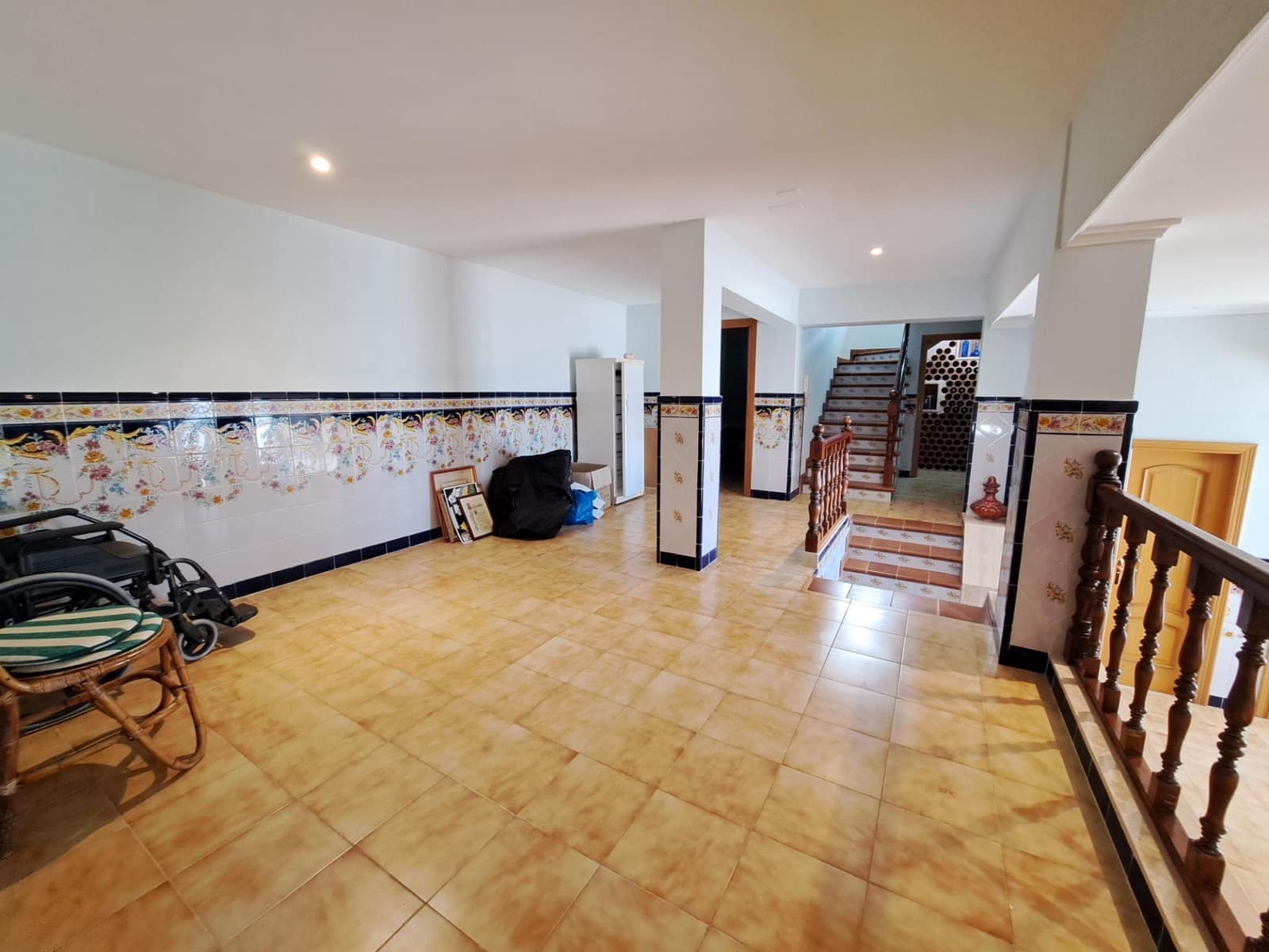 6 soveværelse Villa til salg i Alzira med swimmingpool garage - € 650.000 (Ref: 9163675)