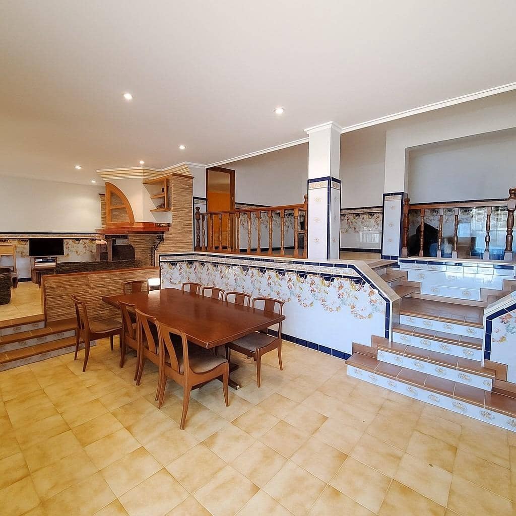 6 soveværelse Villa til salg i Alzira med swimmingpool garage - € 650.000 (Ref: 9163675)