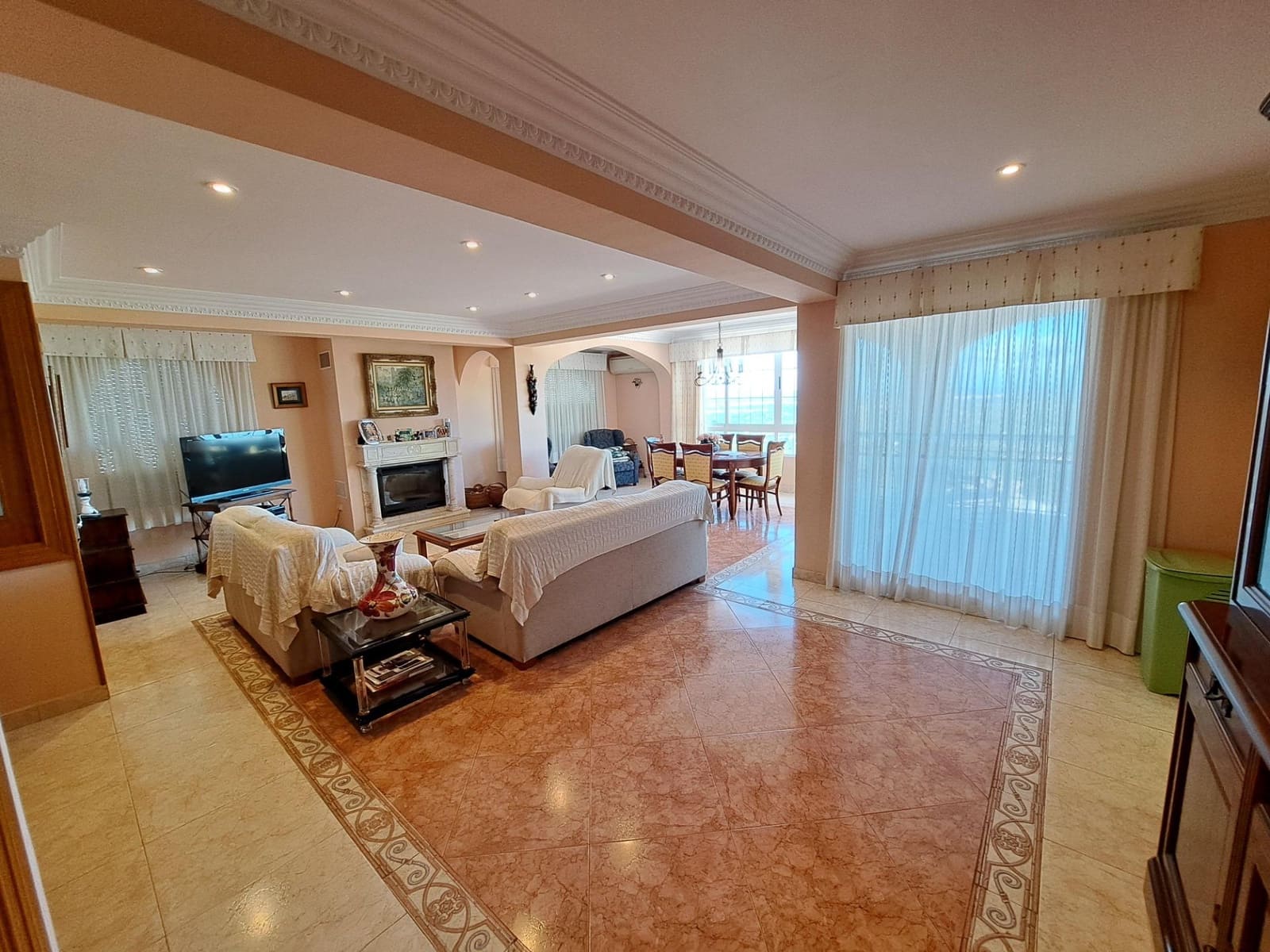 6 soveværelse Villa til salg i Alzira med swimmingpool garage - € 650.000 (Ref: 9163675)