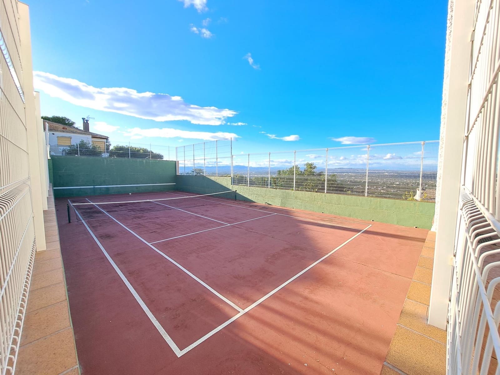 6 soveværelse Villa til salg i Alzira med swimmingpool garage - € 650.000 (Ref: 9163675)