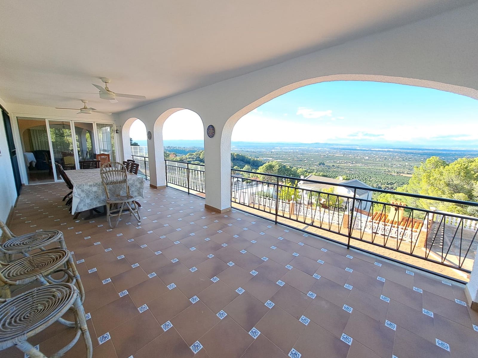 6 soveværelse Villa til salg i Alzira med swimmingpool garage - € 650.000 (Ref: 9163675)